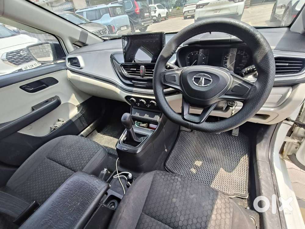 Tata Altroz Petrol 2021
