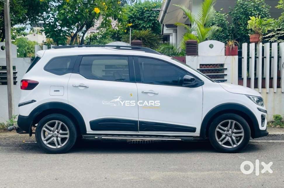 Renault Triber Rxt, 2023, Petrol
