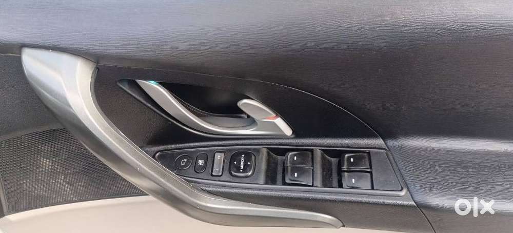 Mahindra Xuv500 W10 Awd, 2016, Diesel