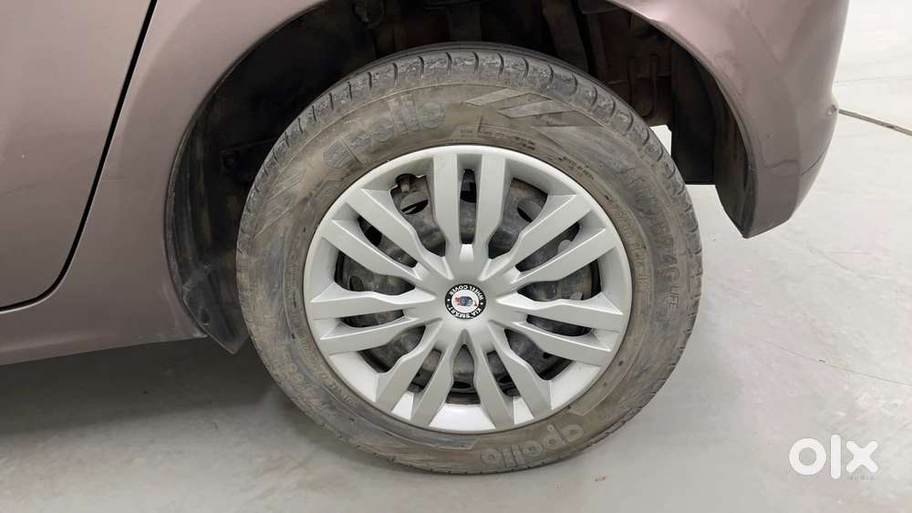 Tata Tiago 1.2 Revotron Xt, 2016, Petrol