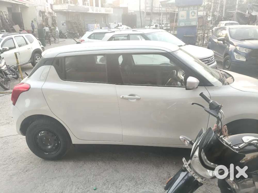 Maruti Suzuki Swift 2021 Petrol 42000 Km Driven