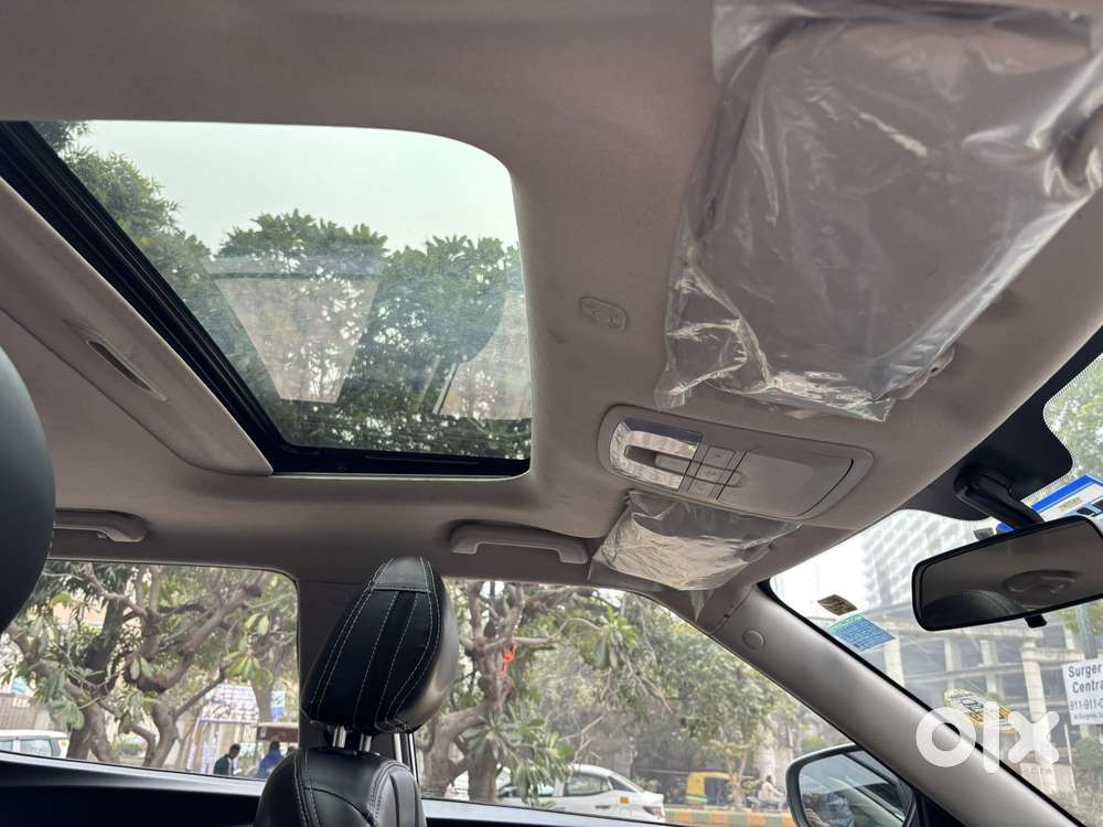 Mahindra Xuv300 W6, 2023, Petrol