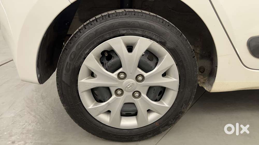 Hyundai Grand I10 1.2 Kappa Sportz, 2016, Petrol
