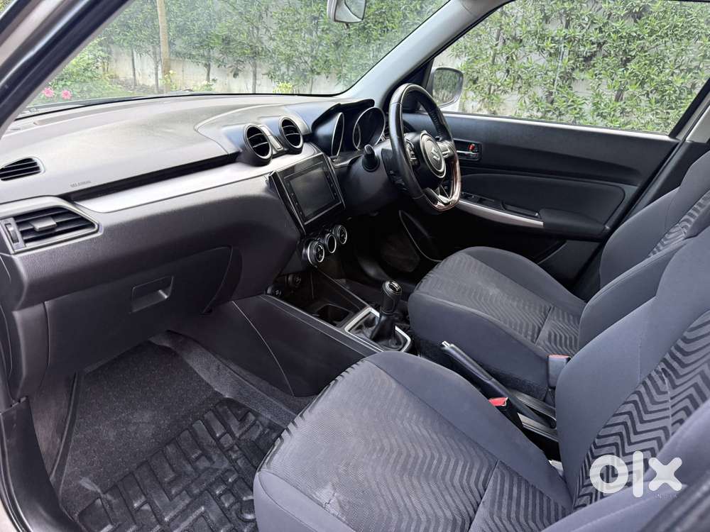 Maruti Suzuki Swift Vxi Optional, 2022, Petrol