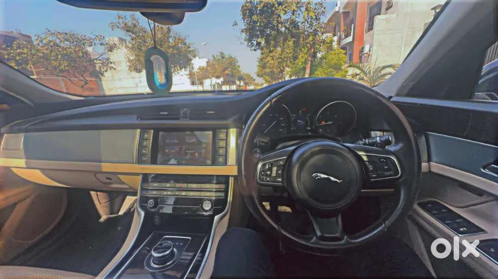 Jaguar Xf 2017