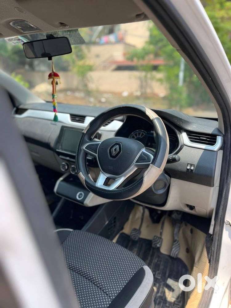 Renault Triber Rxz, 2020, Petrol