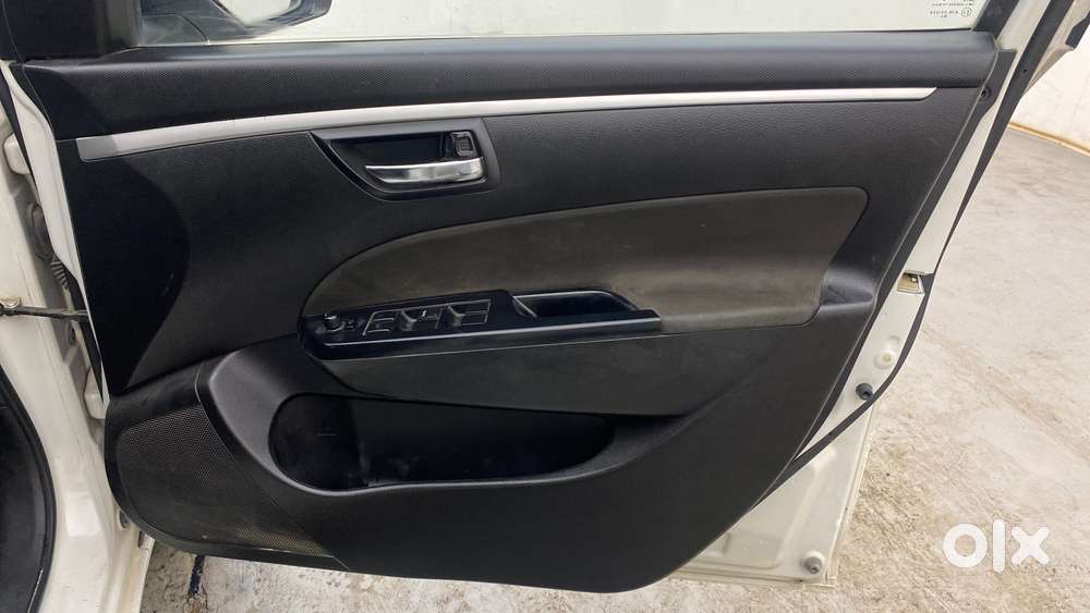 Maruti Suzuki Swift Vxi, 2016, Petrol