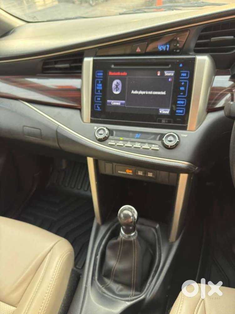 Toyota Innova Crysta 2.4 Vx Mt, 2017, Diesel