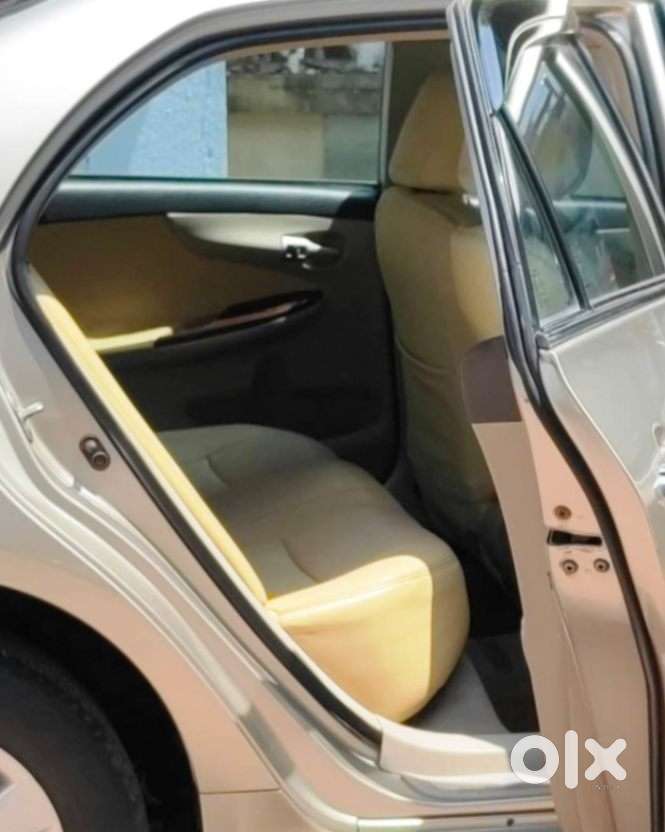 Toyota Corolla Altis G, 2013, Petrol