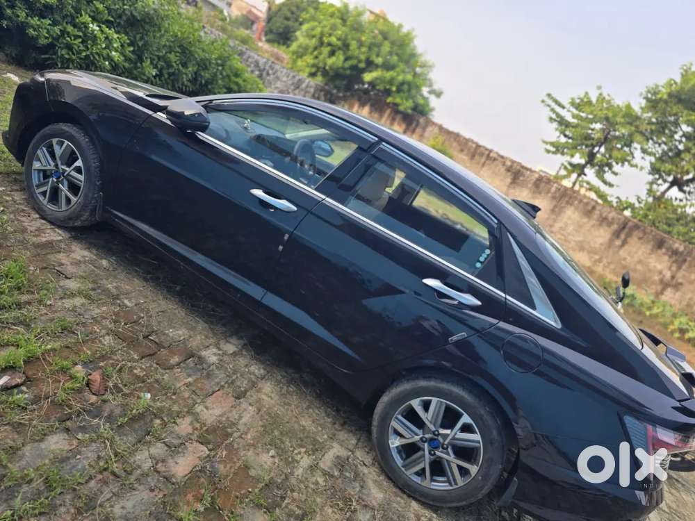 Hyundai Verna Sx 2025