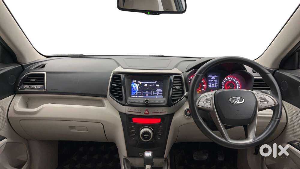 Mahindra Xuv300 1.2 W8 (o) Amt Petrol, 2021, Petrol