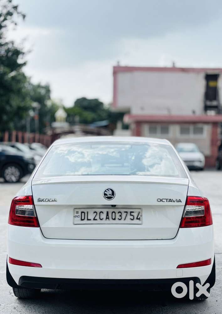 Skoda Octavia 2.0 Style Tsi At, 2015, Petrol