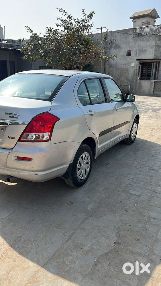 Maruti Suzuki Swift Dzire 2011 Petrol 75000 Km Driven