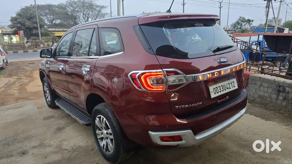 Ford Endeavour 2.2at Panaromic Sunroof 2018