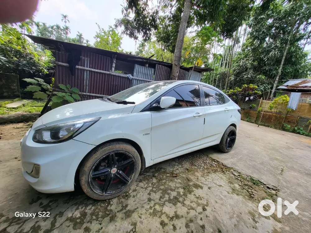 Hyundai Verna Crdi 2011
