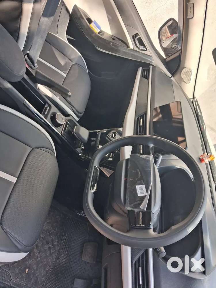 Tata Nexon Creative 1.2 Revotron Petrol 6 Amt, 2024, Petrol