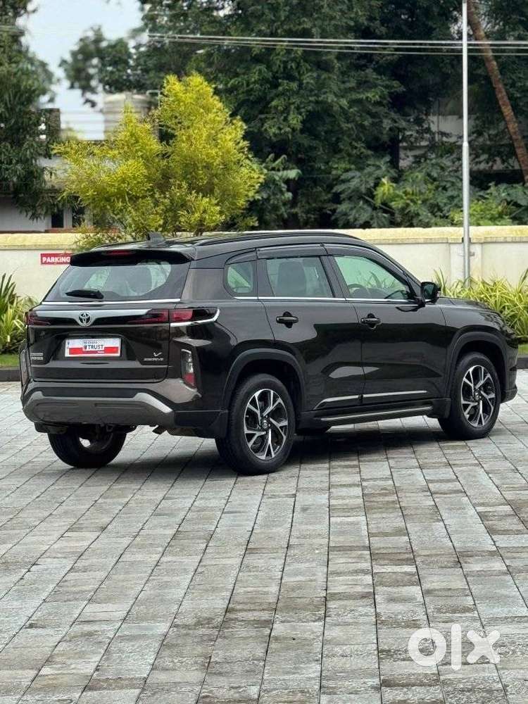 Toyota Urban Cruiser Hyryder 1.5 V Neo Drive At, 2025, Petrol