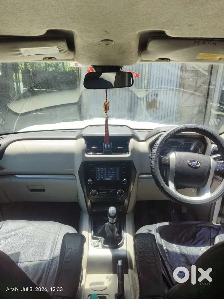 Mahindra Scorpio S10 Diesel 2017