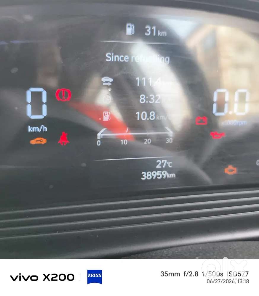 Hyundai Venue Petrol 2023 Milaga 20km Per Litre