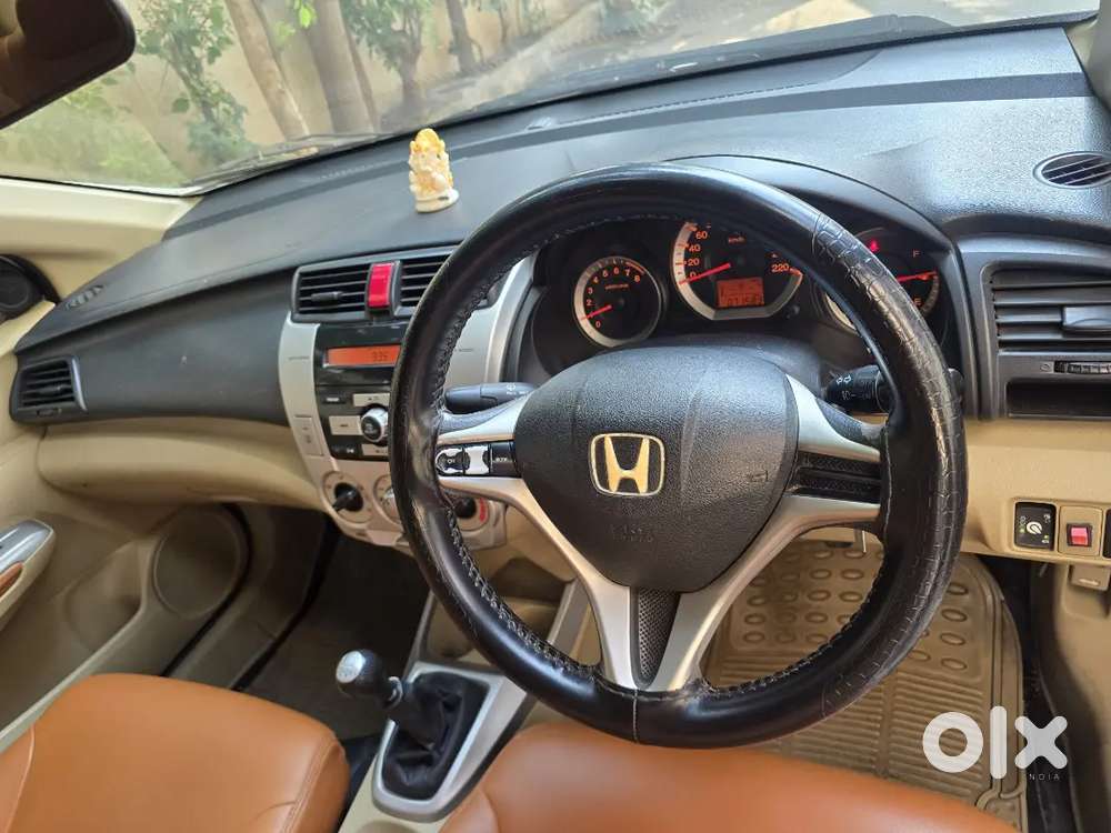 One Of The Best Self Driven Car,brand New Interiors