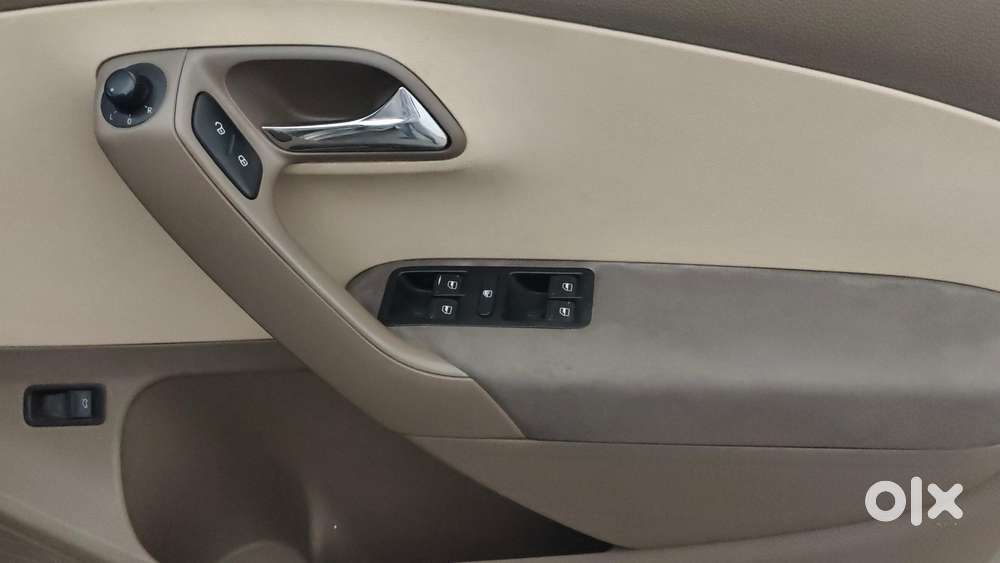 Skoda Rapid 1.6 Mpi At Elegance, 2014, Petrol