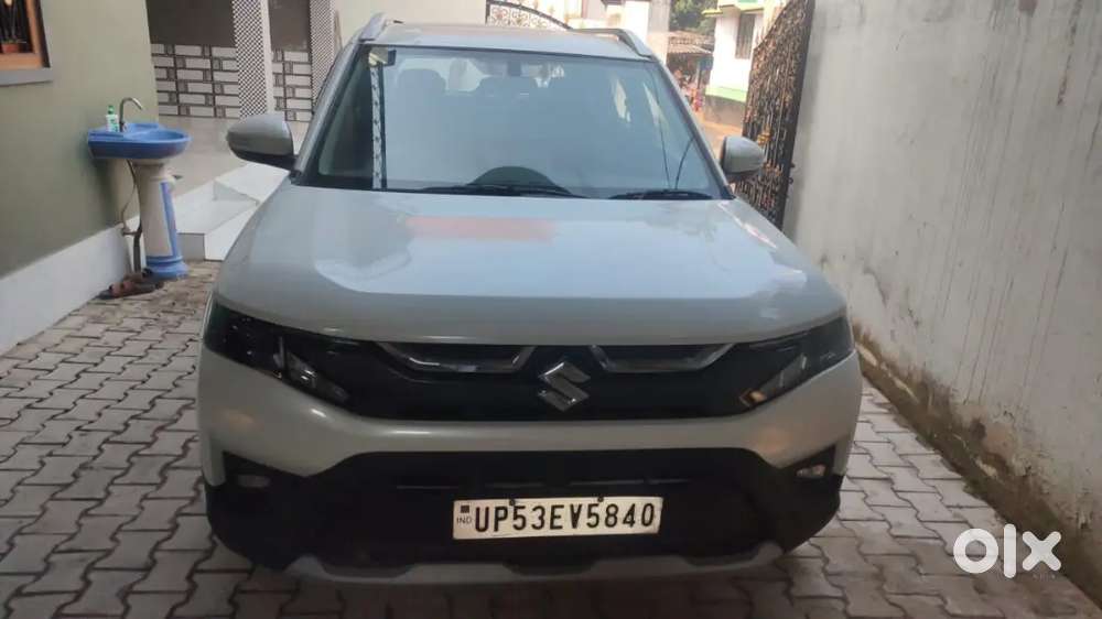 Maruti Suzuki Brezza Lxi Dec 2023 Petrol Good Condition