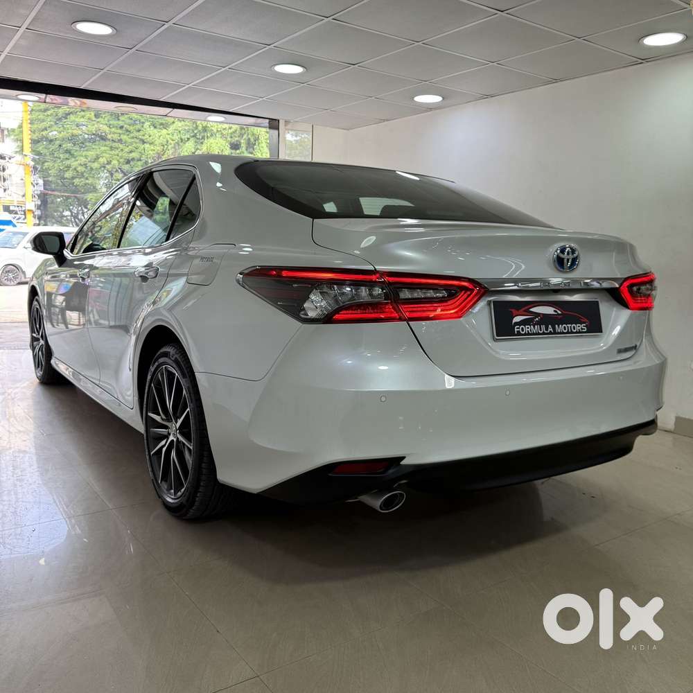 Toyota Camry Hybrid, 2022, Petrol