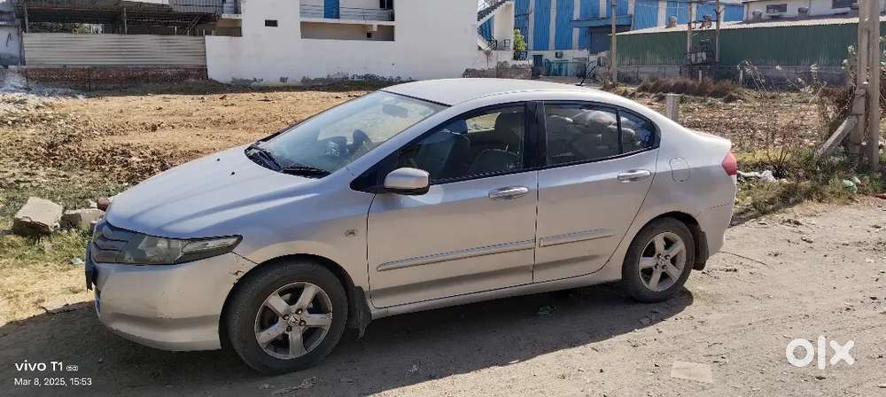 Honda City 2010 Cng & Hybrids 105000 Km Driven