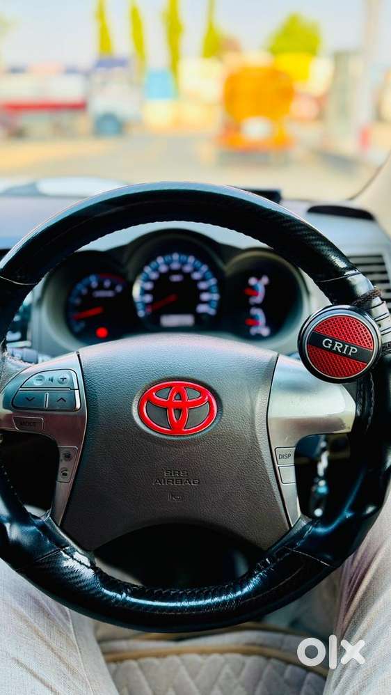 Toyota Fortuner 2013 Diesel Well Maintained Singal Hand Use New Tyres