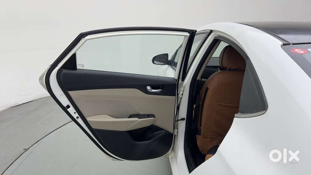 Hyundai Verna [2015-2017] Fluidic 4s 1.6 Crdi Sx (o) At, 2018, Petro..