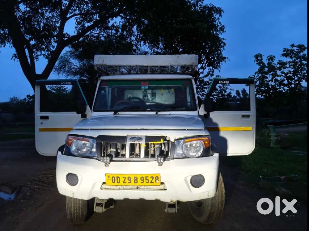 Mahindra Pickup କିଏ ଲଗେଇବାକୁ ଚାଁହୁଛ Monthly 22000 ଦେବେ Driver Mora...