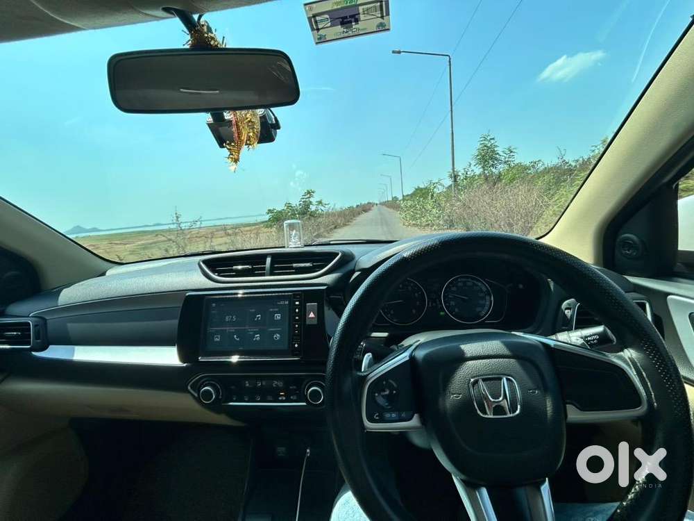 Honda Amaze 2nd Gen 2024 Petrol Well Maintained