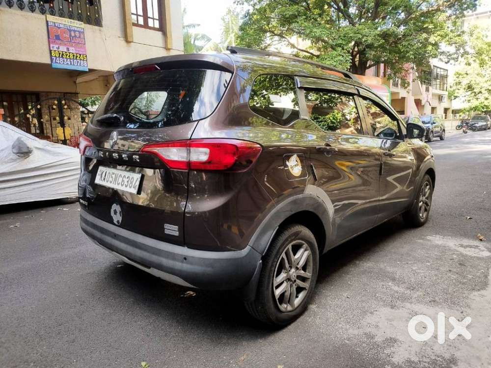 Renault Triber Rxz, 2021, Petrol