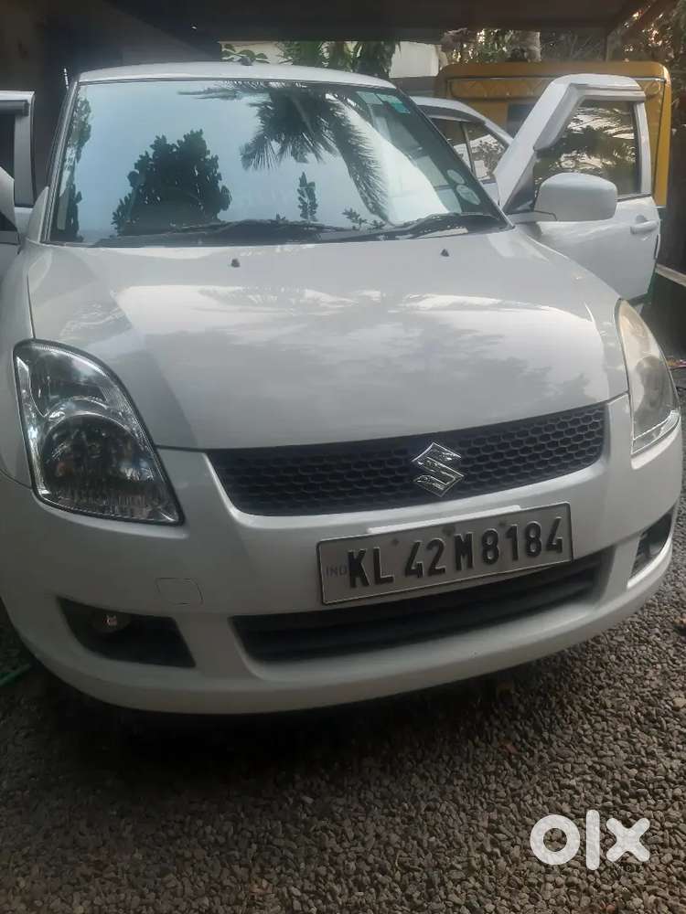 Maruti Suzuki Dzire 2017 Diesel 136850 Km Driven