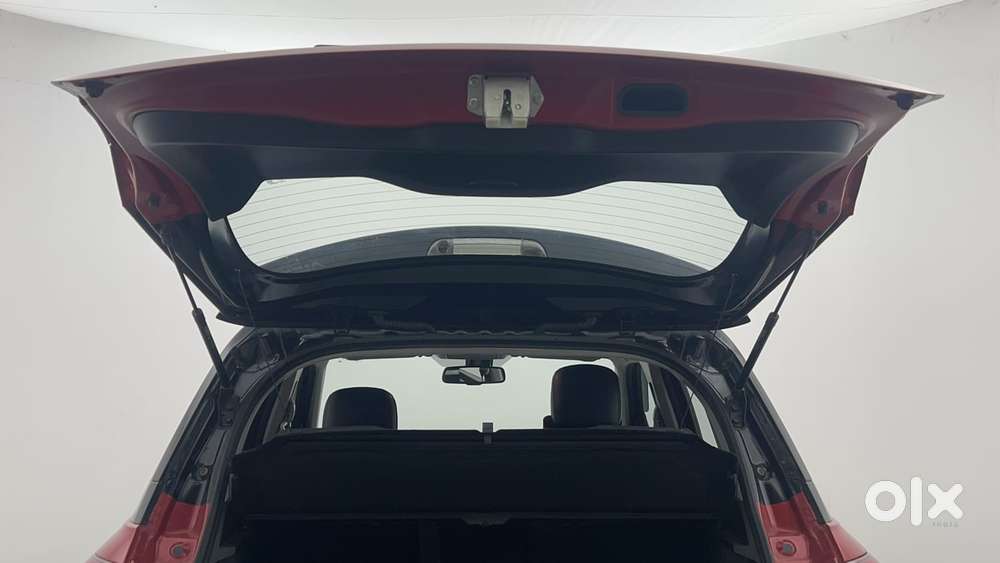 Maruti Suzuki Vitara Brezza 1.5 Zxi Plus Dual Tone, 2021, Petrol