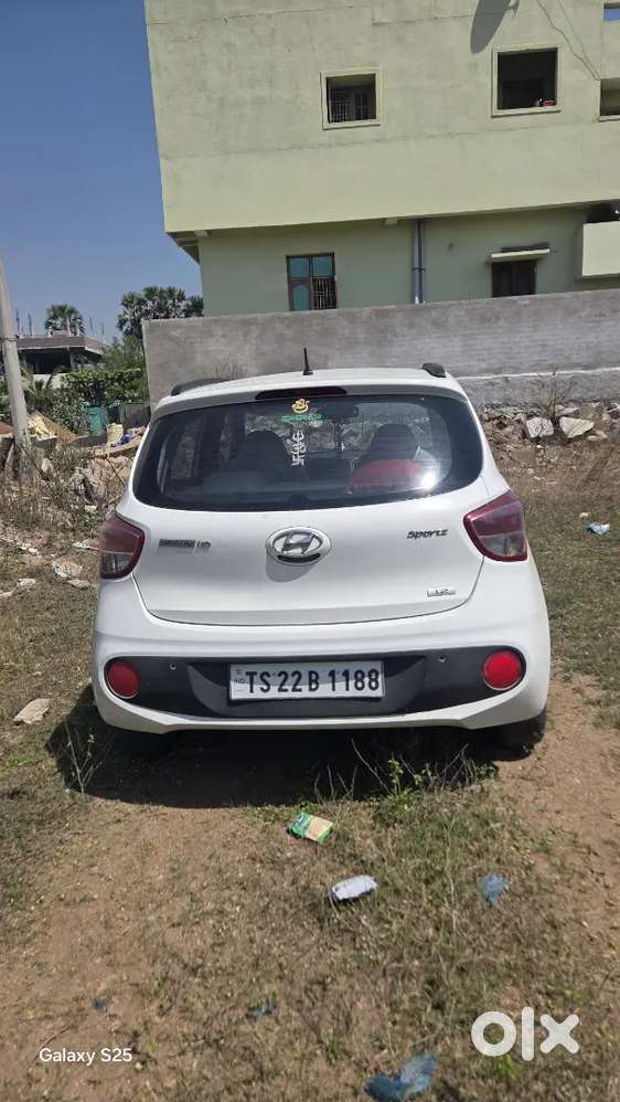 Hyundai Grand I10 2017 Petrol Well Maintained