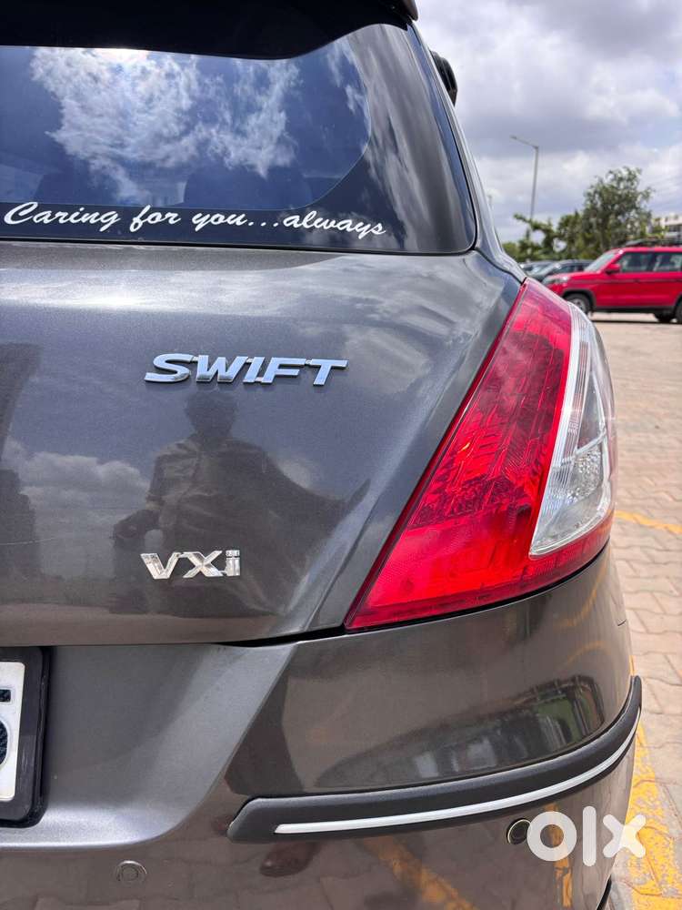 Maruti Suzuki Swift Vxi Abs Bsiv, 2017, Petrol