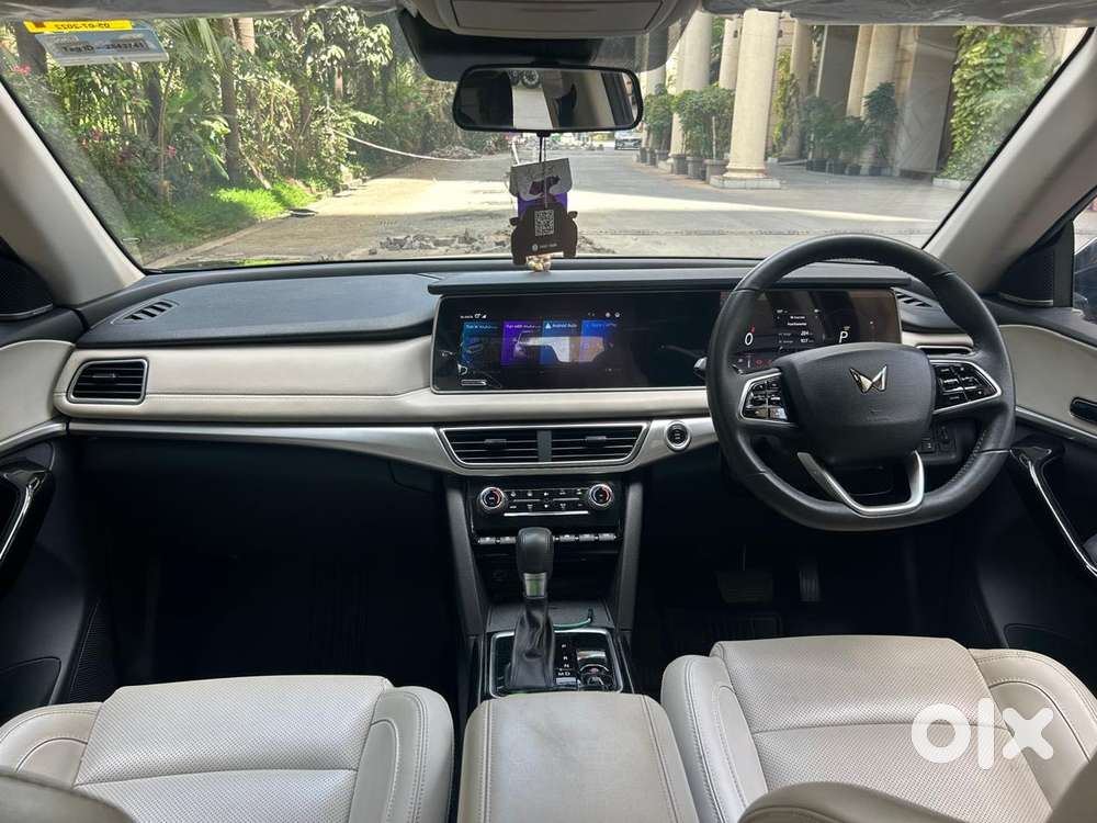 Mahindra Xuv700 2.2 Ax 7 Diesel At Str Awd, 2022, Diesel