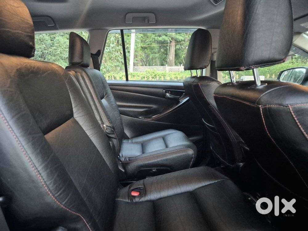 Toyota Innova Crysta 2.4 G Mt, 2017, Diesel