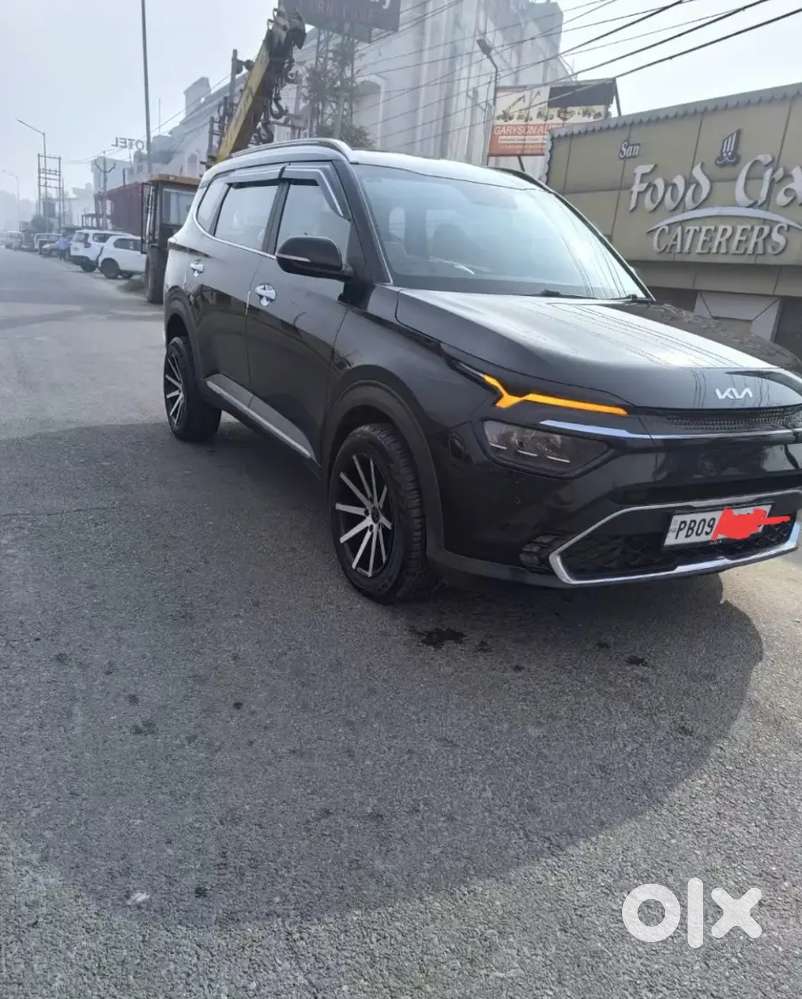 Kia Carens Top Model  Diesel Automatic