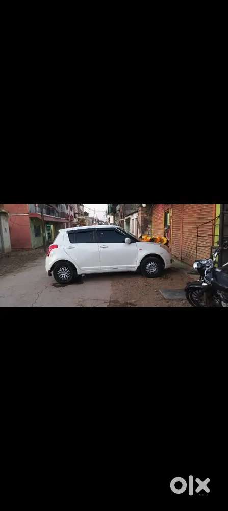 Maruti Suzuki Swift 2010 Petrol 110000 Km Driven