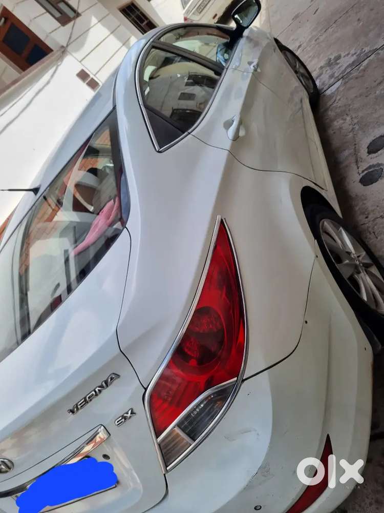 Hyundai Fluidic Verna 2012