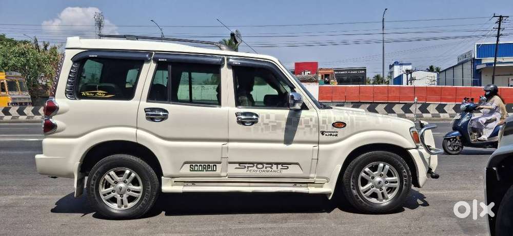 Mahindra Scorpio 2009-2014 Vlx 2wd Abs At Bsiii, 2013, Diesel