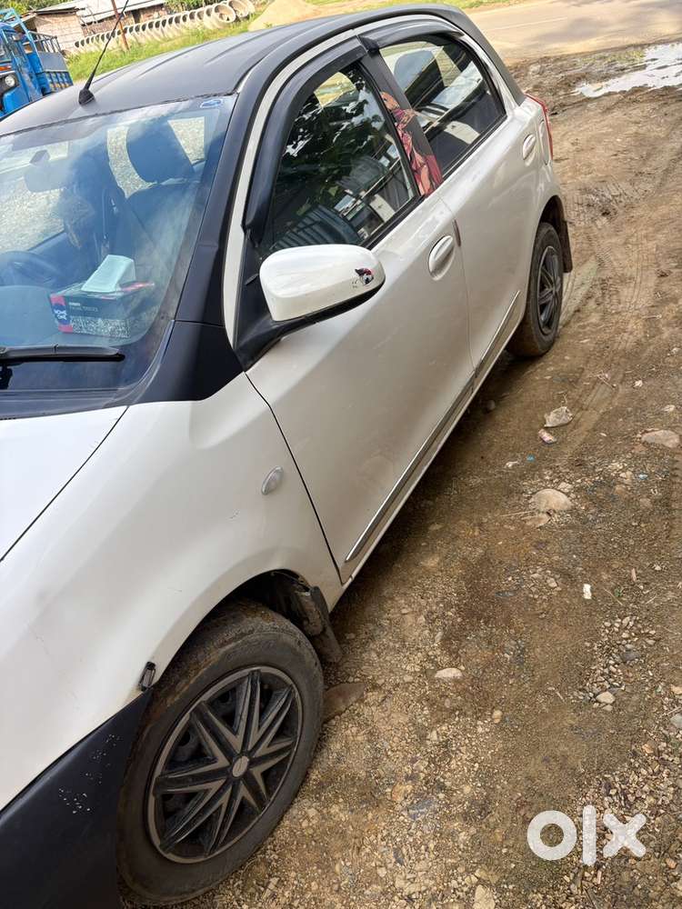 Toyota Etios Liva Petrol 2015