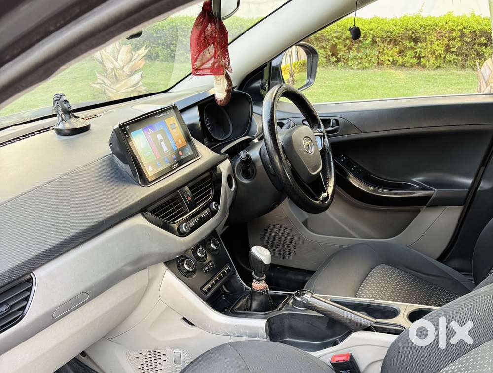 Tata Nexon 1.5 Revotorq Xm (s), 2018, Diesel