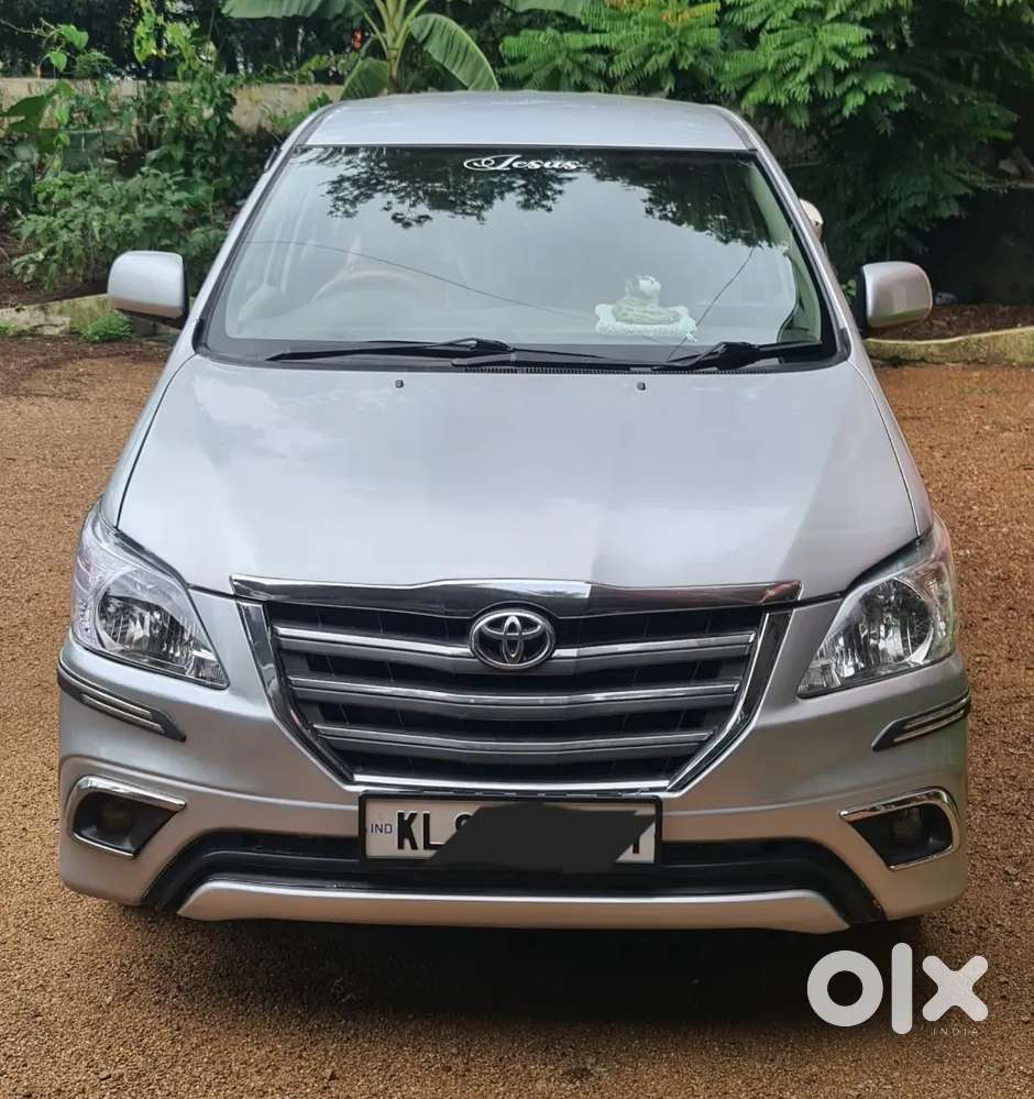 Toyota Innova 2014 Diesel Well Maintained, Only 108700km Driven.