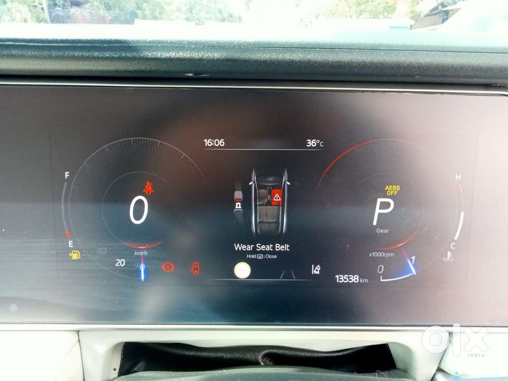 Mahindra Xuv700 2.0 Ax 7 Petrol At Str, 2025, Petrol