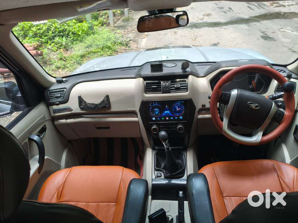Mahindra Scorpio S10 8 Seater, 2017, Diesel