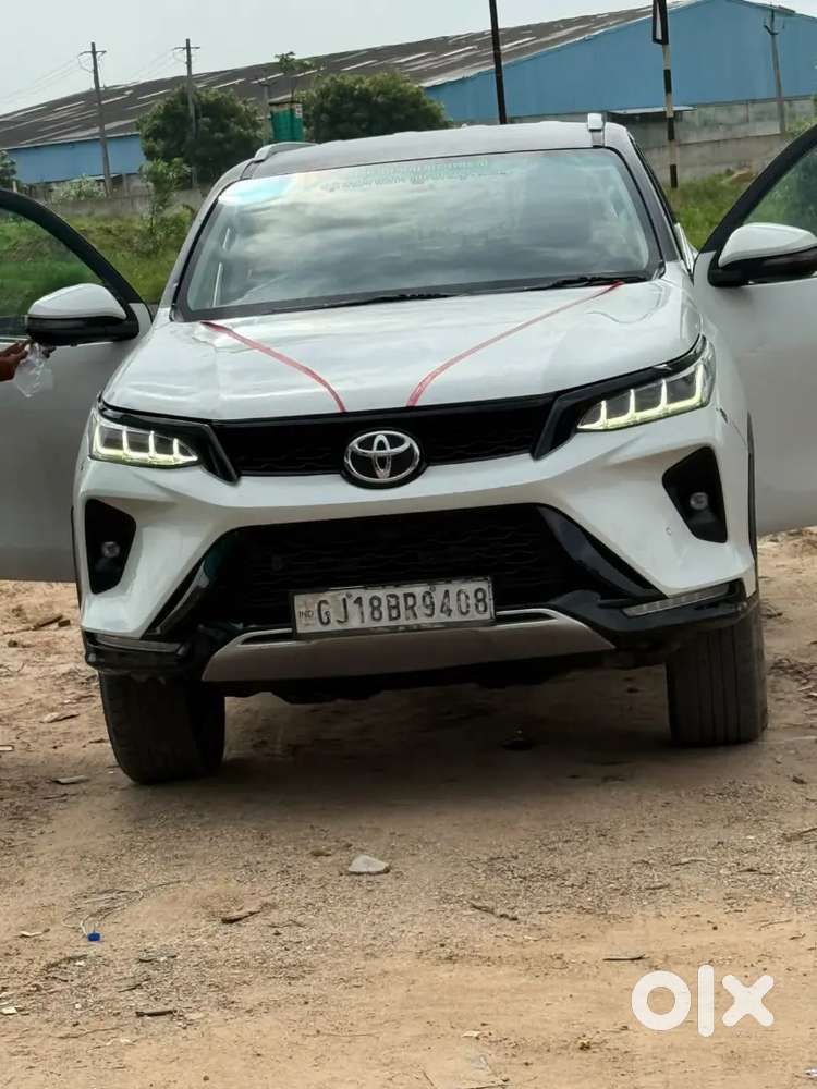 Toyota Fortuner Legender 2023