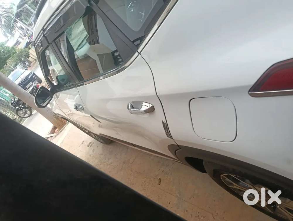 Single Handed Driven